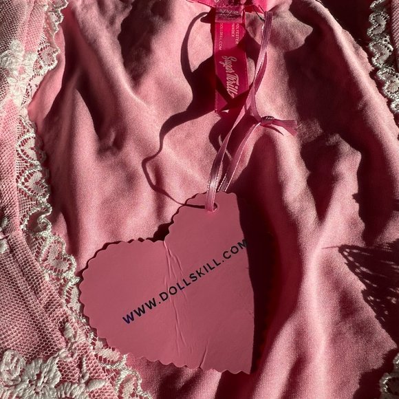 Brand new with tags still attached Count The Ways Lace Top from Sugar Thrillz. - Picture 3 of 4